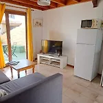 Paraiso 46 *
